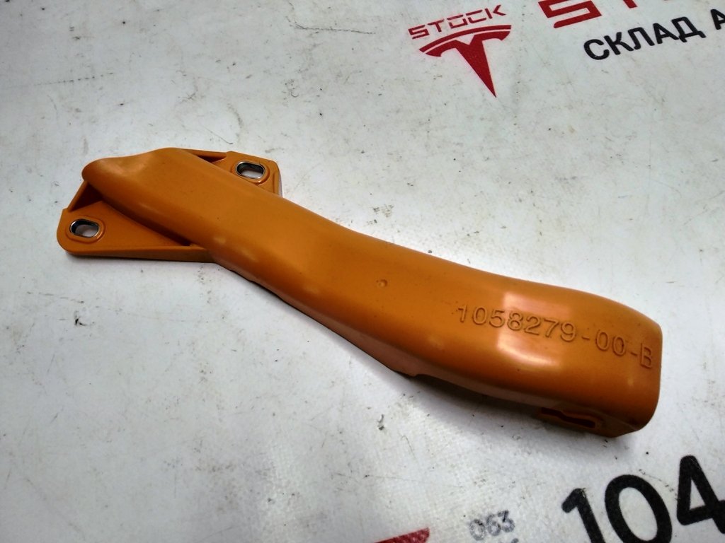 4 Enchufe (aislante) de un cable de alto voltaje trasero derecho Tesla modelo S REST, modelo X 1058279-00-B